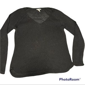 H&M Women's Long Sleeve V Neck Loose Knit Sweater in Olive Green Size M